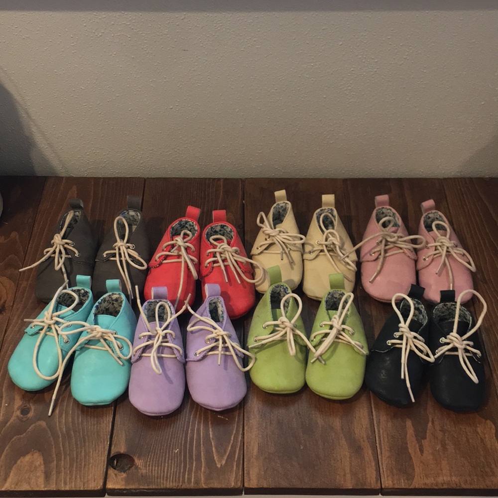 Lot of leather baby girl shoes!